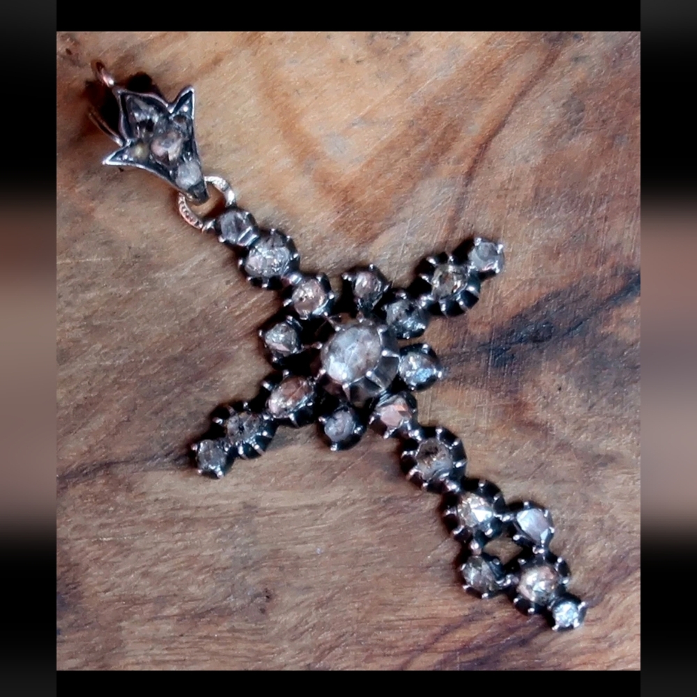 Authentic Georgian Century Diamond Cross Pendant – Appraised by GIA Graduate